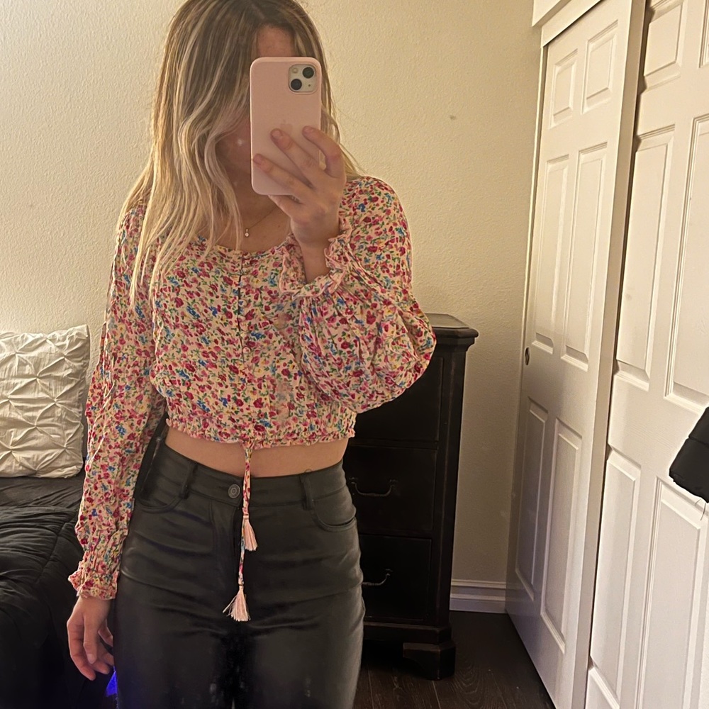 Floral Blouse 💐